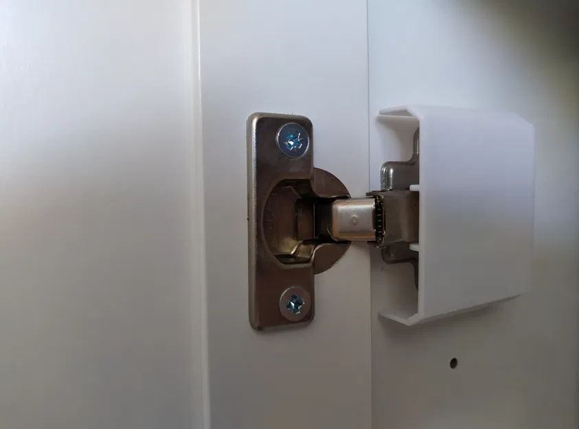 Chặn Bản Lề / Bảo Vệ Sách (Kệ Ikea Billy) - Image 1