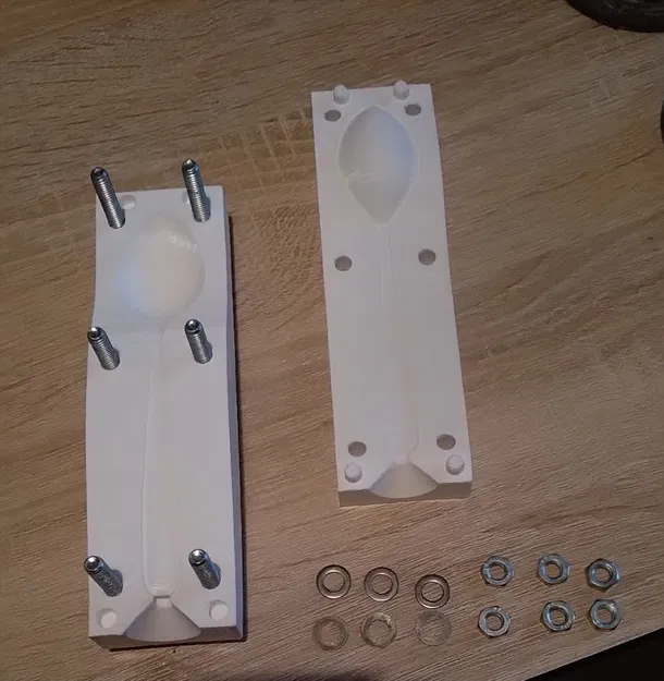 Khuôn muỗng cho trò chơi khăm muỗng gali - Image 1