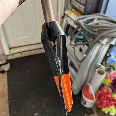 Cọc Giữ Đèn Sân Vườn