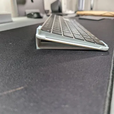 Bàn phím Apple Magic 2-in-1: Raiser và Stand dọc