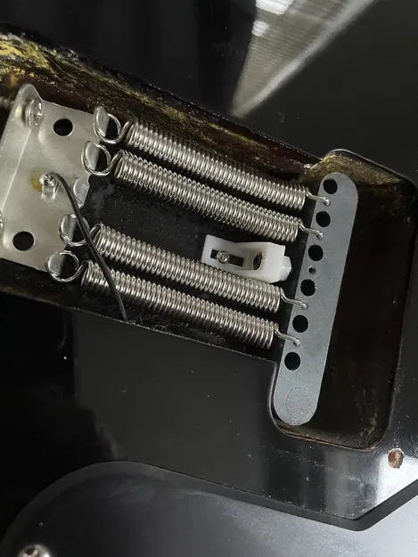 Bộ chặn Tremolo (Trem Stopper) cho Guitar - Image 1