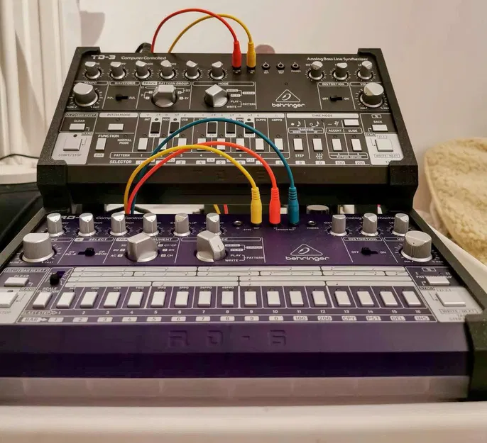 Đế đôi cho Behringer TD-3 hoặc RD-6 - Image 3