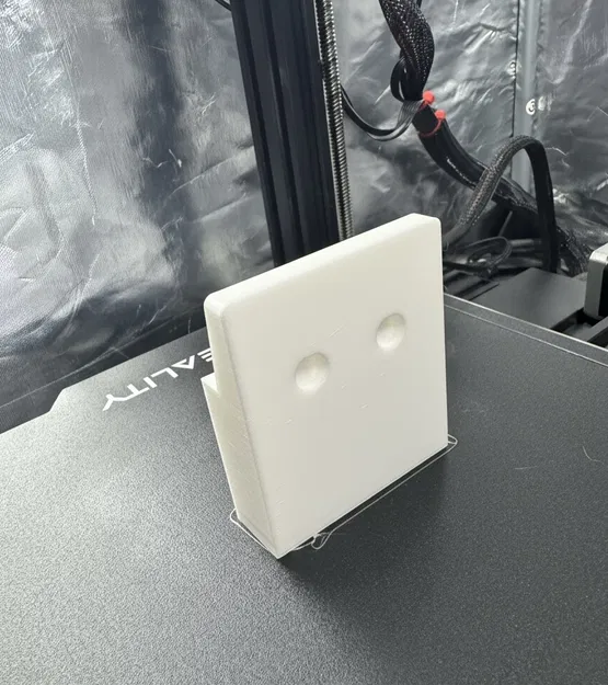 Giá đỡ Remote dải đèn LED (có khe cắm nam châm) - Image 3