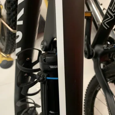 BỘ CHẮN VAN GIẢM XÓC FOX DPS CHO XE CANYON LUX