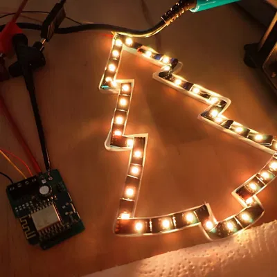 Đèn LED Cây Thông Noel Trang Trí Cửa Sổ - WLED Neopixel