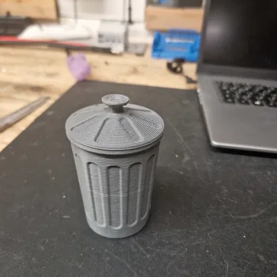 Hũ Đựng Đồ, Hũ "Mülleimer, Jar"