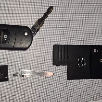 Mazda 6 Bìa lưỡi không chìa khóa