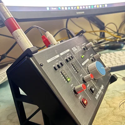 Chân đế SSL 2+ Góc 45 Độ