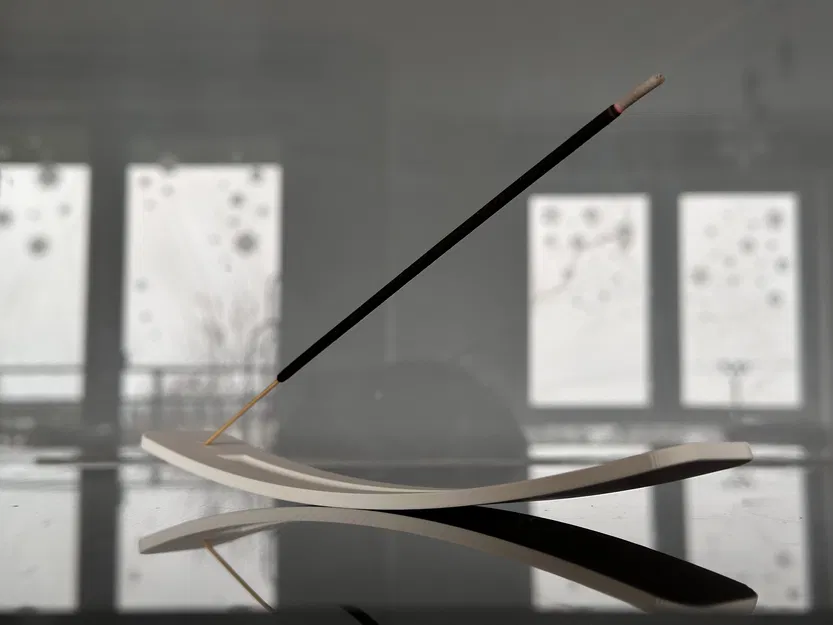 Người giữ thanh nhang nhìn thấy - Image 1