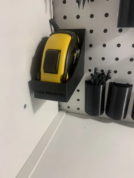 Giá Đỡ Thước Lỗ Cắm Tường Amazon Basics 10m Tự Khóa - Image 1