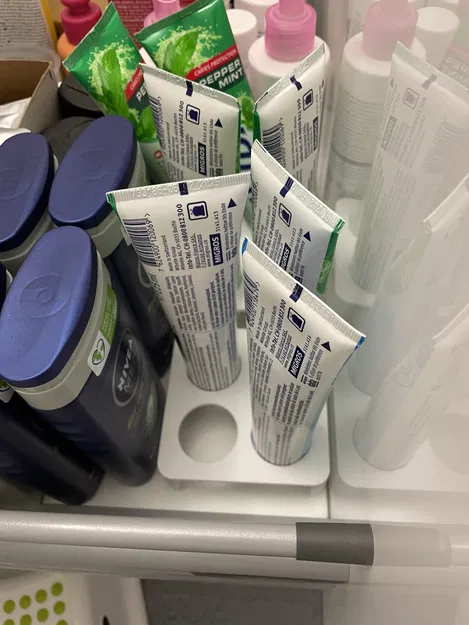 Giá Đỡ Tuýp Kem Đánh Răng - Image 1