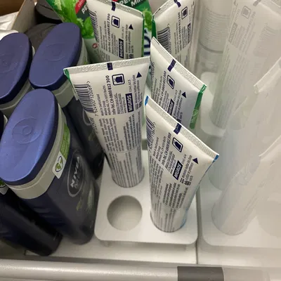 Giá Đỡ Tuýp Kem Đánh Răng