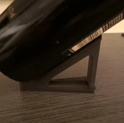 Chân Đế Trưng Bày Chai Rượu