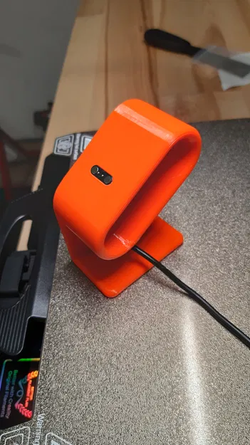 Đế Sạc Cho Đồng Hồ Lamax BCool Có Dây Sạc Tích Hợp - Image 2