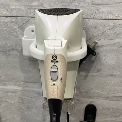 Kệ Đựng Máy Sấy Tóc Trong Nhà Tắm