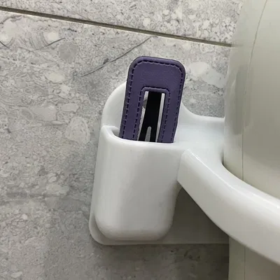 Kệ Đựng Máy Sấy Tóc Trong Nhà Tắm