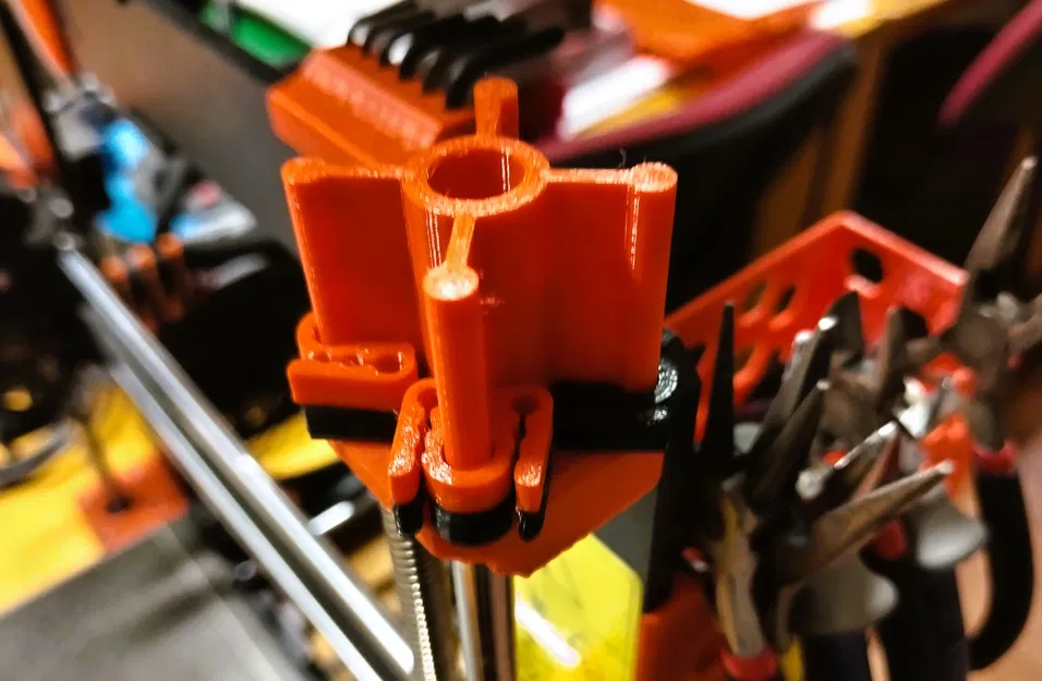 Kẹp giữ Filament gắn trên đỉnh Prusa MK3S+ - Image 2