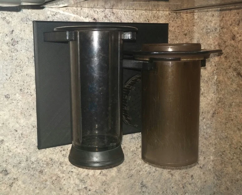 Kệ treo tường cho máy pha cà phê AeroPress - Image 1