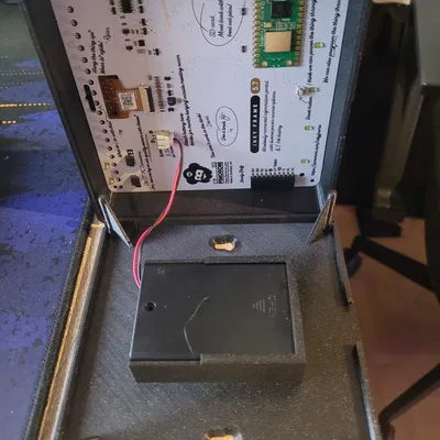 Vỏ Case Pimorony Inky Frame 5.7" có Đế Pin AAA