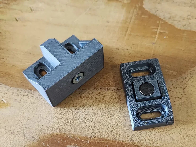 Chốt Cửa Tủ Bằng Nam Châm - Image 1