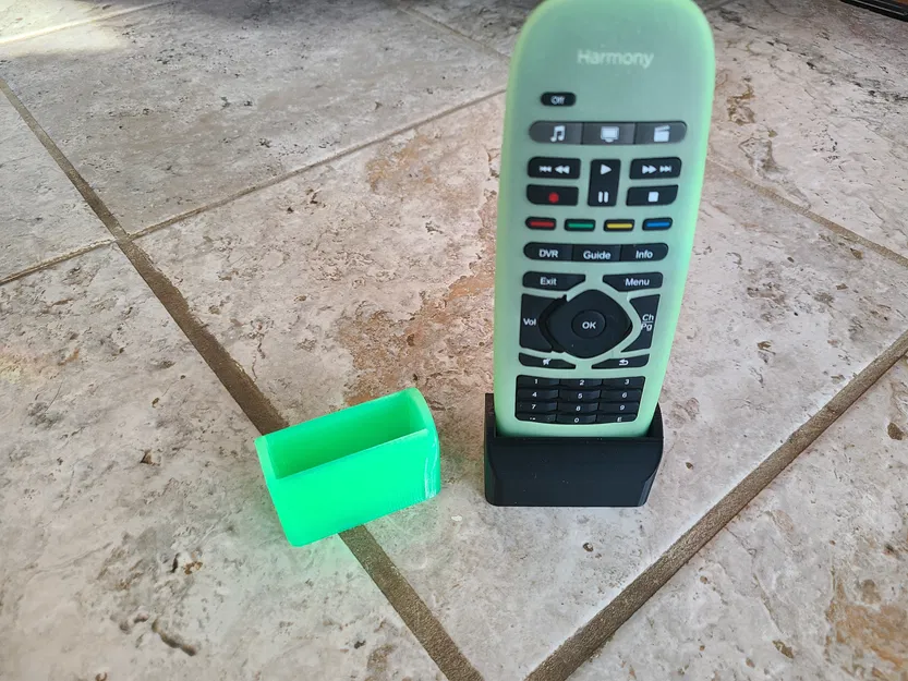 Chân đế giữ Vỏ điều khiển Harmony Remote - Image 1