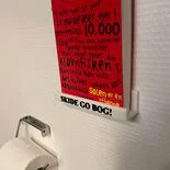 Ôi shit, là kệ sách kiểu Đan Mạch