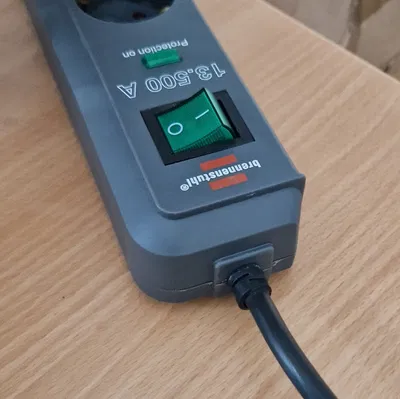 Giá đỡ ổ cắm Brennenstuhl (treo tường/dưới bàn)