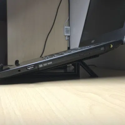 Chân đế "Sled" cho Laptop