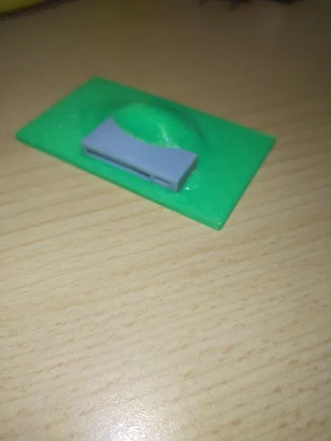 Ngôi nhà mái xanh độc đáo - Image 1