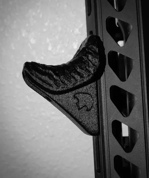 Tay Cầm 'SmolStop' Của Scout - Image 2