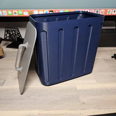 Thùng rác có nắp