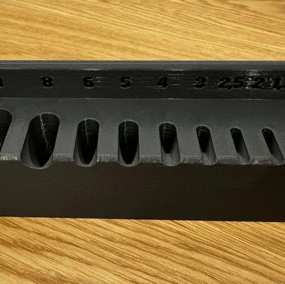 Kệ IKEA Skadis Giữ Cờ Lê Lục Giác