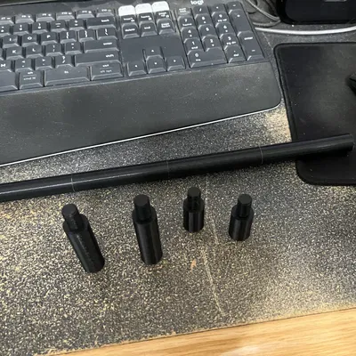 Chân đế/hỗ trợ kệ có thể điều chỉnh