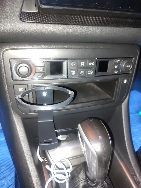 Giá đỡ cốc, giá đỡ điện thoại Citroen - Image 1