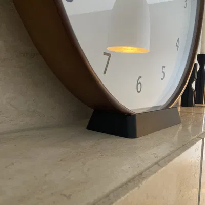 Đứng đồng hồ treo tường tối giản