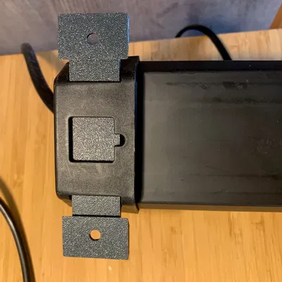 Giá đỡ ổ cắm điện chắc chắn và đơn giản (hoàn hảo cho Brennestuhl!)