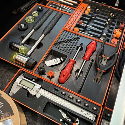 Kệ Giữ Búa Gridfinity - 4x2x4