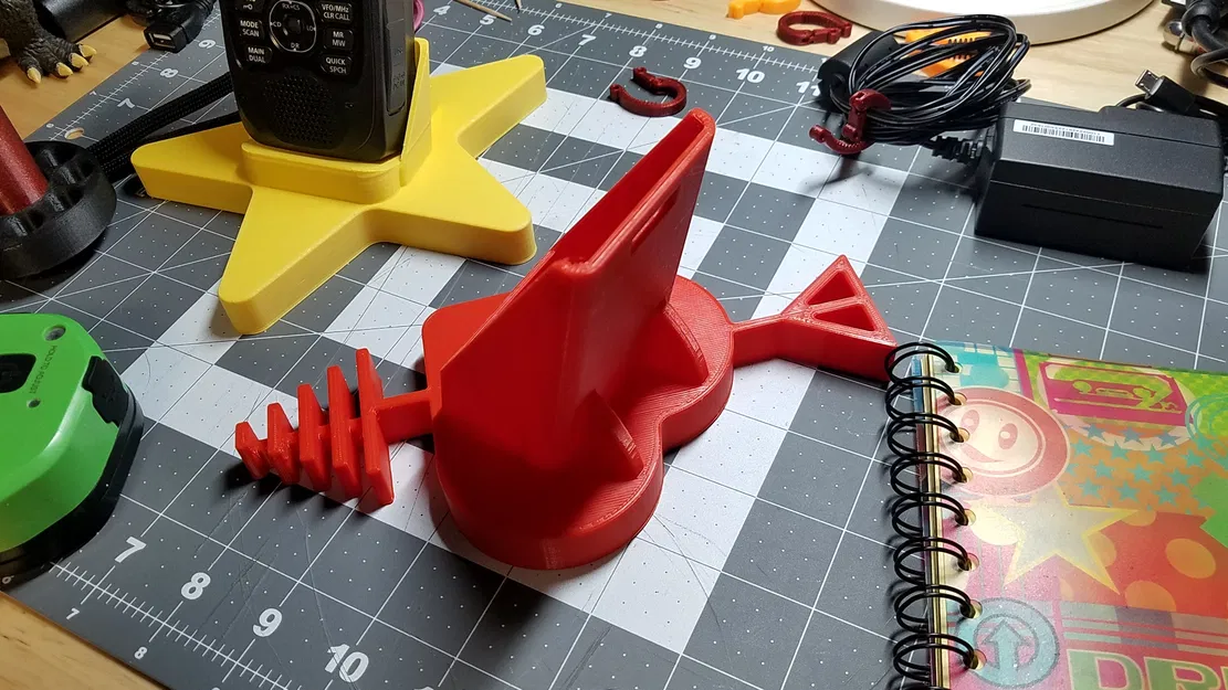 Ba mươi Charlie, một băng đảng Baofeng! Người giữ Radio Love cho UV-5R đáng kính với cơ sở hình pin mở rộng, MK III - Image 2