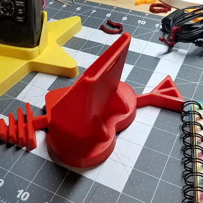 Ba mươi Charlie, một băng đảng Baofeng! Người giữ Radio Love cho UV-5R đáng kính với cơ sở hình pin mở rộng, MK III