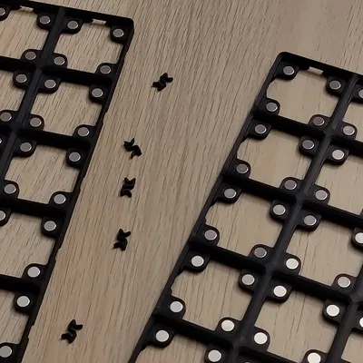 Tấm đế GridFinity nối với nam châm ép