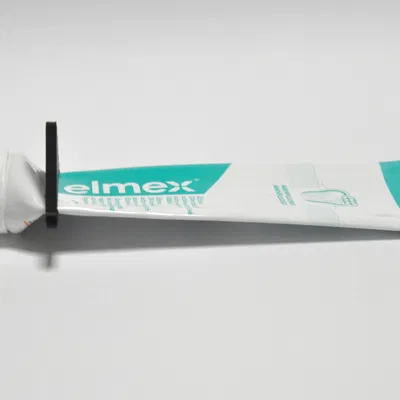 Dụng Cụ Bóp Tuýp Kem Đánh Răng Tiện Lợi