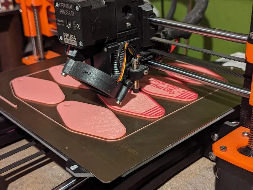 F*ck Keychain gia trưởng - Image 3