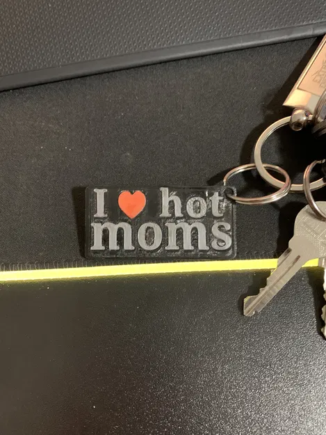 Móc Khóa "I Love Hot Moms" - Độc Đáo Cho Phái Mạnh - Image 3