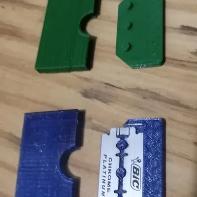 Hộp Đựng Lưỡi Dao Cạo