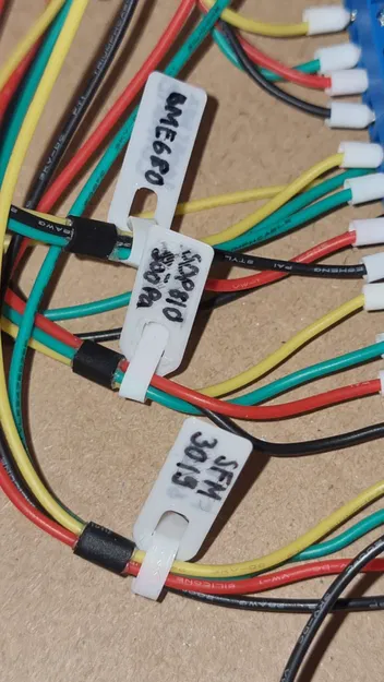 Cáp NameClip - Image 1