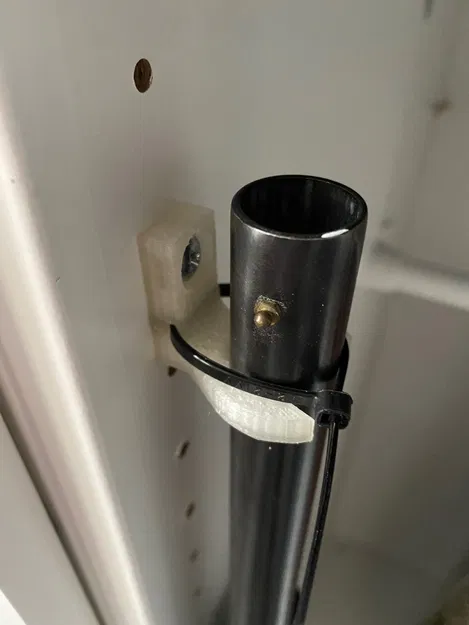 Giá treo tường Maverick 88 vừa với tủ Ikea PAX - Image 2