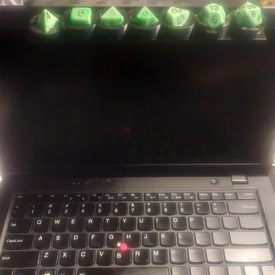 Hộp Đựng Xúc Xắc DnD Gắn Màn Hình Laptop
