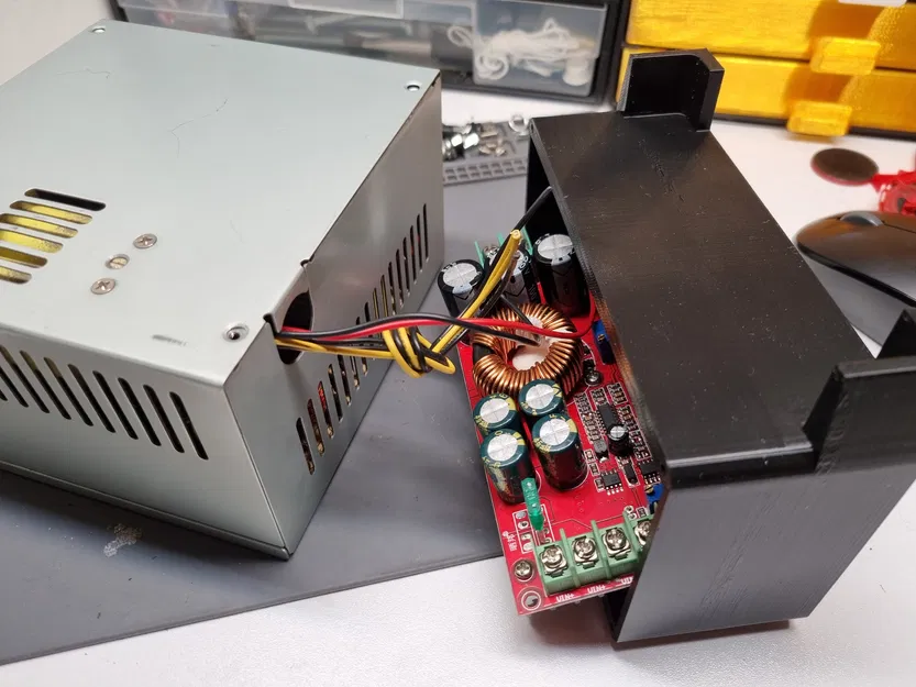 Mẫu cho các lỗ khoan cho bộ chuyển đổi bước lên trên ATX PSU - Image 4