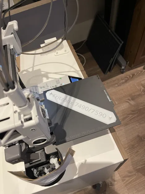 Giá Treo Tường FritzBox 7490 / 7590 "Không Khoan" Tấm Lắp Ráp 180x180 - Image 2