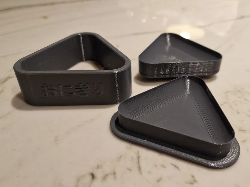 Khuôn Ép Onigiri Bo Cong - Image 1